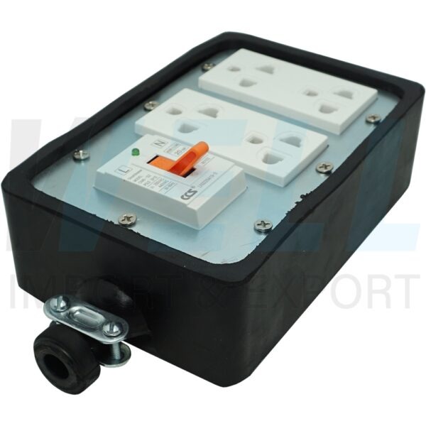 G-27-1 (Copy) บล็อกยาง ขนาด 4x6 นิ้ว พร้อม เซฟตี้เบรกเกอร์ 1 ตัว ปลั๊กกราวด์คู่ 2 ตัว (G-27) (ปลั๊กคละรุ่น เสียบสายและขันน็อต)
